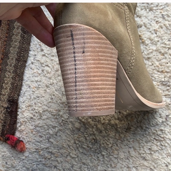 Dolce Vita Kelani boot - Picture 3 of 4